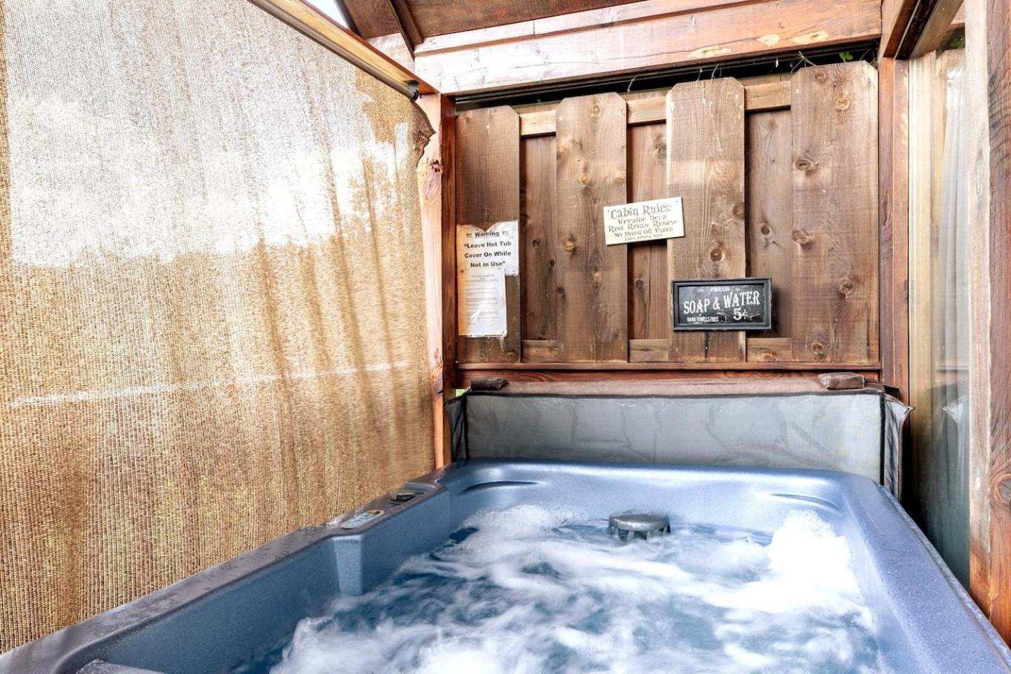فيلا Views I Mins To Dollywood I Hot Tub I Pool Table سيفيرفيل المظهر الخارجي الصورة