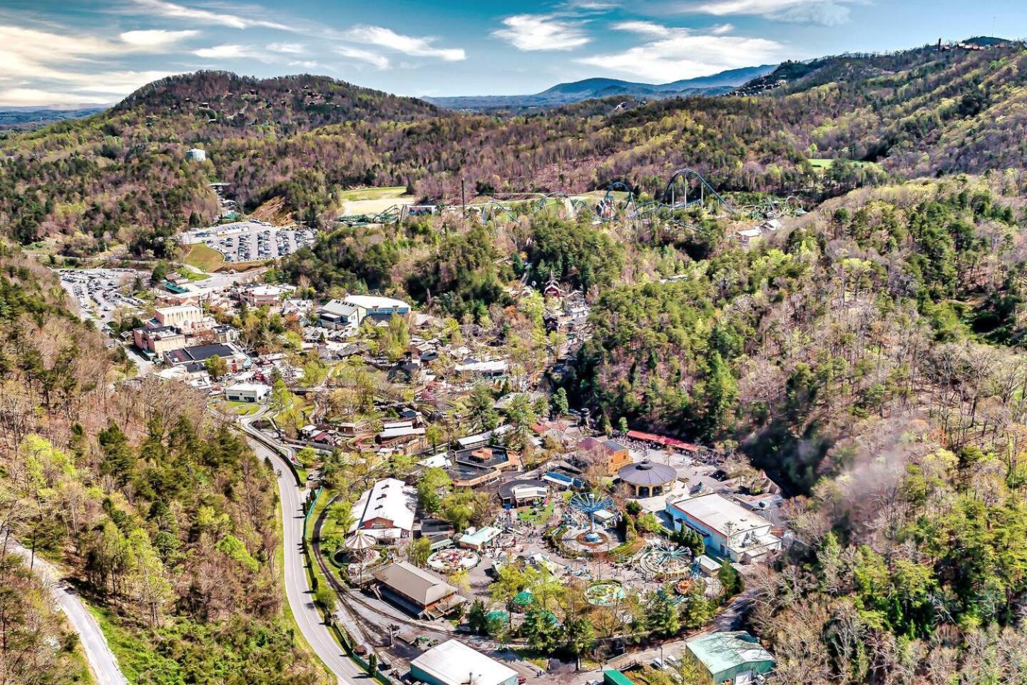 فيلا Views I Mins To Dollywood I Hot Tub I Pool Table سيفيرفيل المظهر الخارجي الصورة